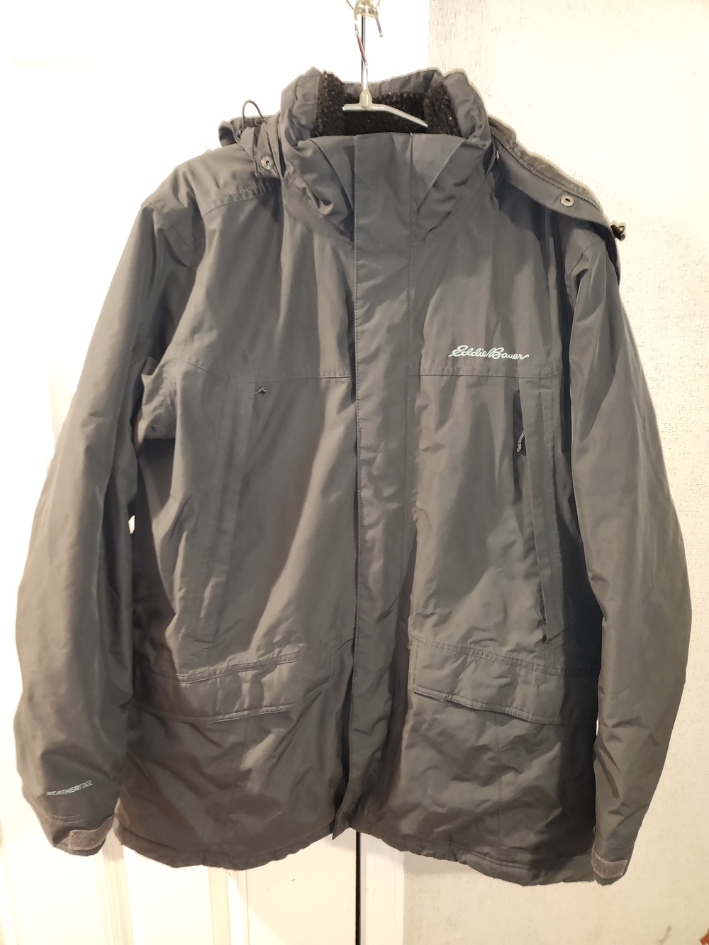 Eddie Bauer Men's Dark Gray Insulated Hooded Jacket